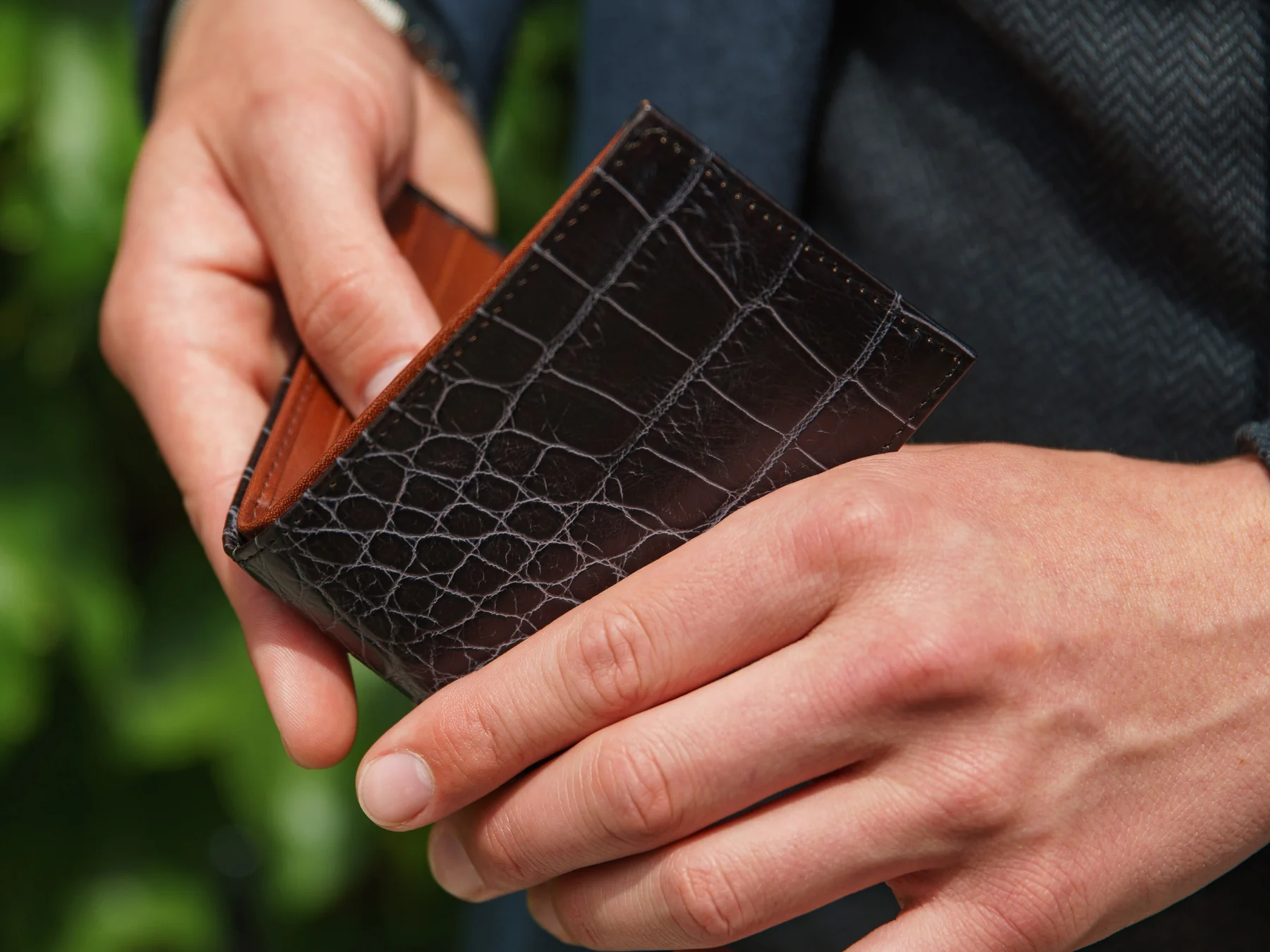 Small Bifold Crocodile Leather Wallet – Vintage Style