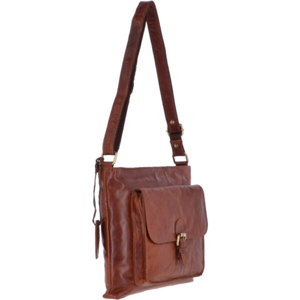 Medium leather bag