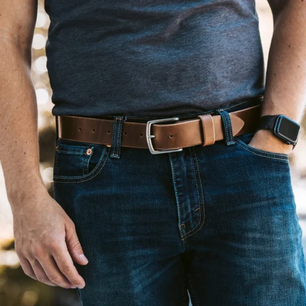 Natural tone leather belt